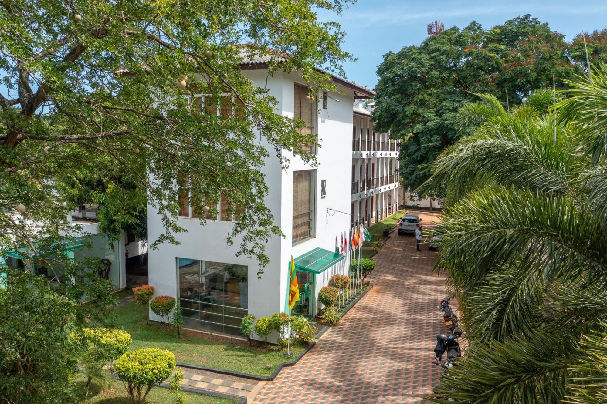 Elephant Eye Hotel Tissamaharama Exterior photo