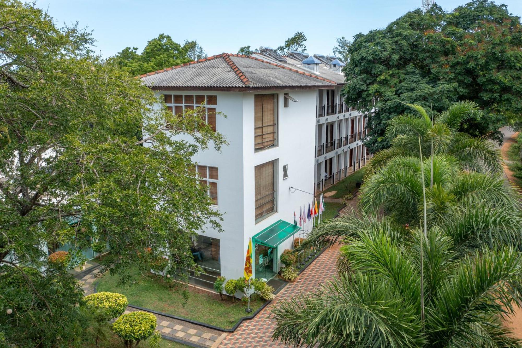 Elephant Eye Hotel Tissamaharama Exterior photo